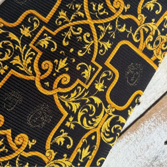 ERVE JACQUES men’s vintage baroque floral ornate silk tie black yellow gold EUC - Picture 3 of 8